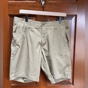 Dockers Men's Khaki Cargo Shorts